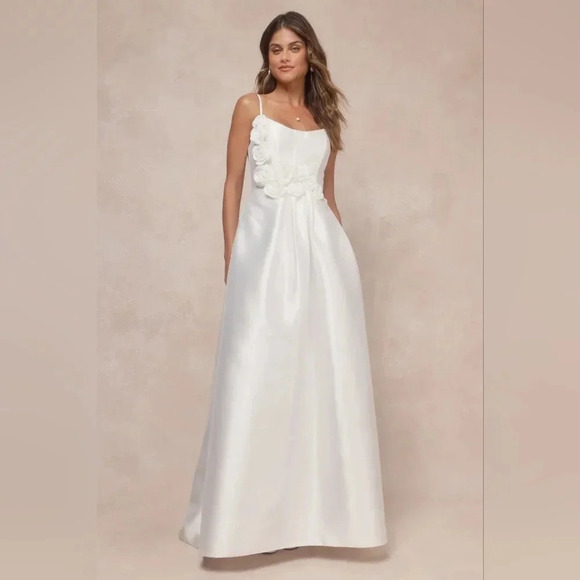 Lulu's Dreamy Forever White Taffeta Rosette Maxi Dress with Pockets S Wedding - Picture 2 of 12